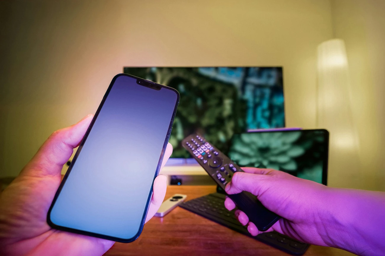Como Espelhar iPhone na TV: Guia Completo 2026